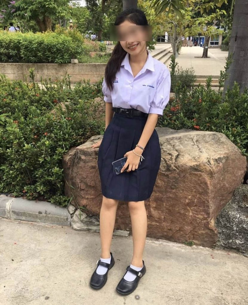รูปสาวนักเรียนน่ารัก